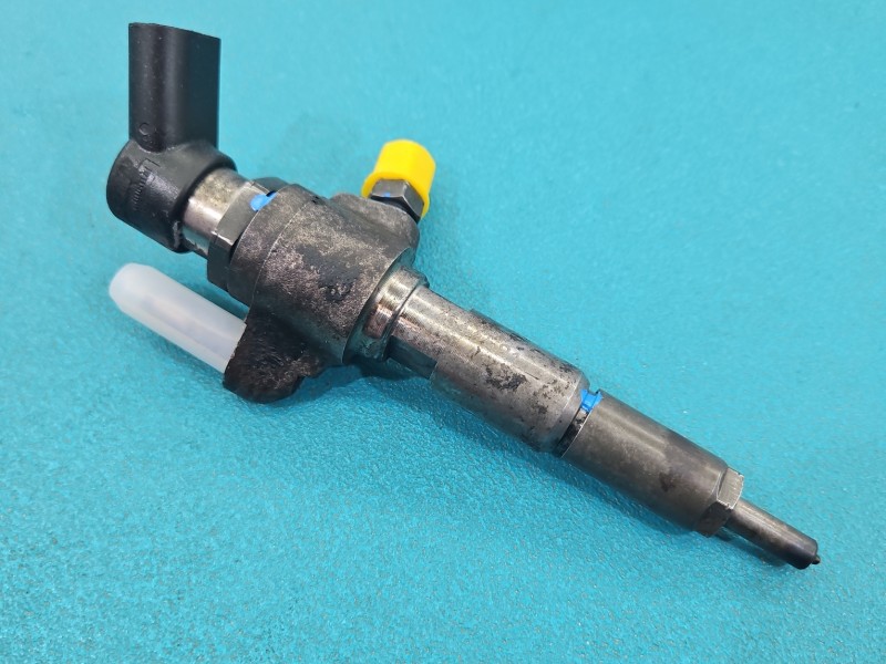 Wtryskiwacz Citroen C5 II X7 9802448680 1.6 hdi