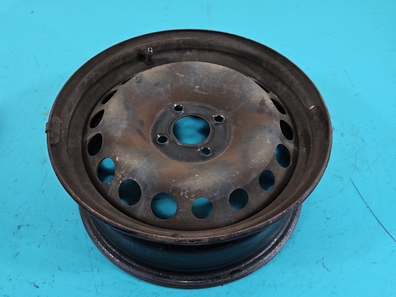 Felga stalowa 15" Dacia Sandero II 12-20 Szerokość felgi: 6.0", Rozstaw śrub: 4x100, Odsadzenie (ET): 40, Producent felg:... Felga stalowa 15" Dacia Sandero II 12-20 Szerokość felgi: 6.0", Rozstaw śrub: 4x100, Odsadzenie (ET): 40, Producent felg:...