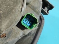 Reflektor lewy lampa przód Ford Fiesta Mk6 EUROPA