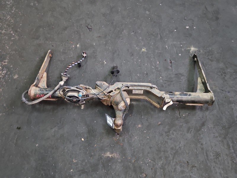 Hak holowniczy Vw Golf VII