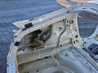 Błotnik tył lewy Kia Stinger ćwiartka SNOW WHITE PEARL