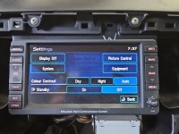 Radio fabryczne Mitsubishi Outlander II 06-13 8750A327 radioodtwarzacz