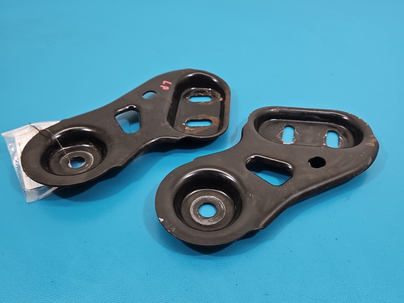 Mocowanie Producent części: OPEL, chłodnicy uchwyt 22982754, 22982753 Opel Insignia B