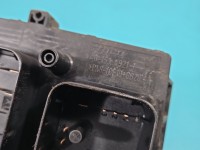 Skrzynka bezpieczników Opel Astra III H 13191127FD