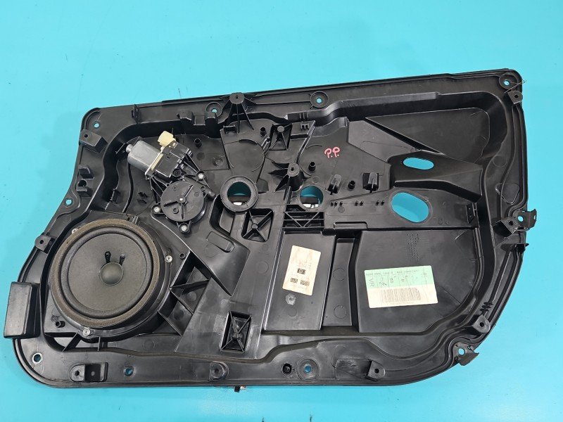 Podnośnik przód prawy Ford Fiesta Mk7 5d Podnośnik przód prawy Ford Fiesta Mk7 5d
