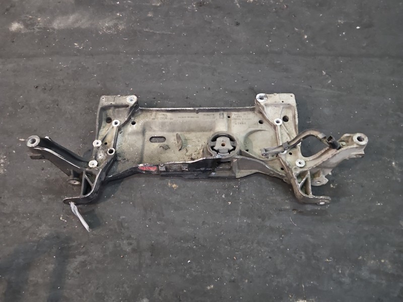 WÓZEK KOŁYSKA TRAWERS Sanki Belka silnika Vw Touran I 1.9 tdi