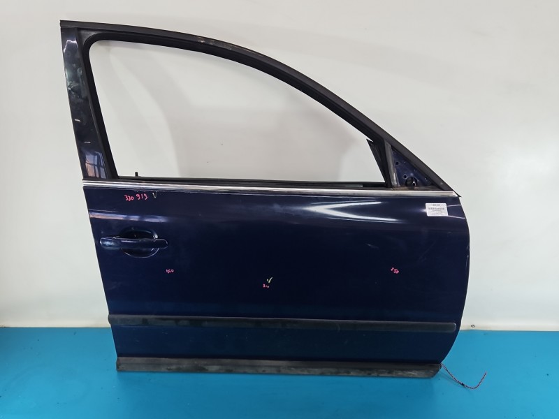 DRZWI PRZÓD PRAWE PASAŻERA Vw Passat B5 5d
