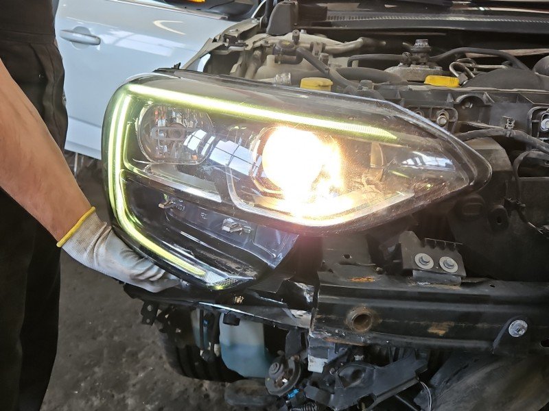 Reflektor prawy lampa przód Renault Megane IV EUROPA