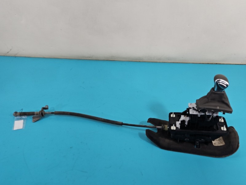 DŹWIGNIA LEWAREK WYBIERAK LINKI AUDI Q5 08- 2.0 TFSI