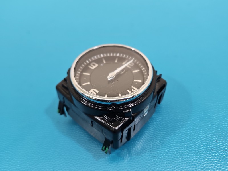 Zegarek zegar Mercedes W213 A2138272000, 17303211112