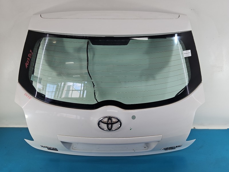 Klapa tył Toyota Auris I HB 3d 040