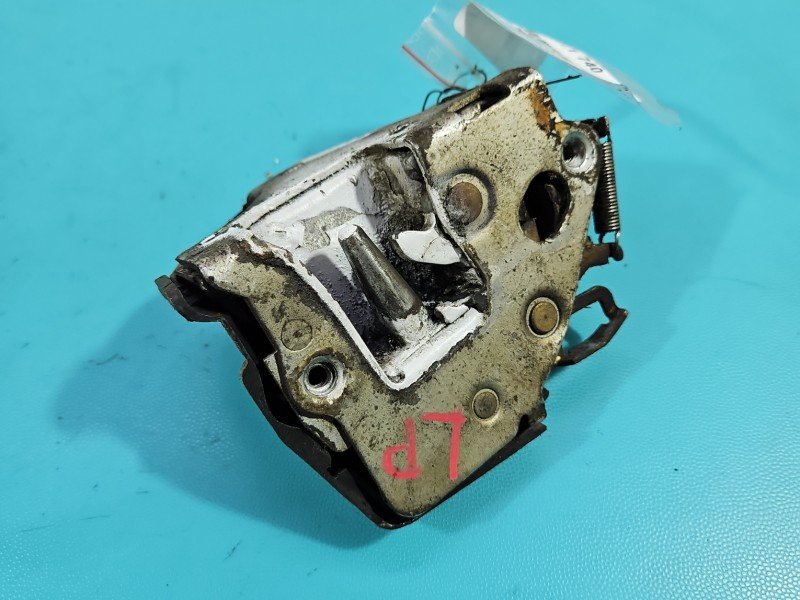 Zamek przód lewy 1237230108 Mercedes 123 EUROPA Mercedes Zamek przód lewy 1237230108 Mercedes 123 EUROPA Mercedes