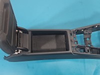 Podłokietnik TUNEL Audi A4 B9 8W0854283E EUROPA