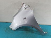 Błotnik przód lewy Toyota Yaris II srebrny
