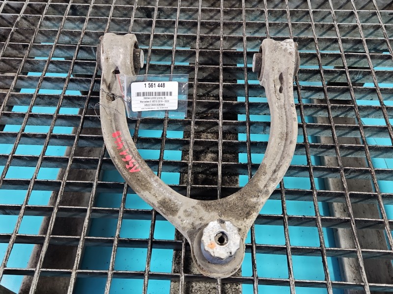 Wahacz przód prawy Mercedes W213 przedni