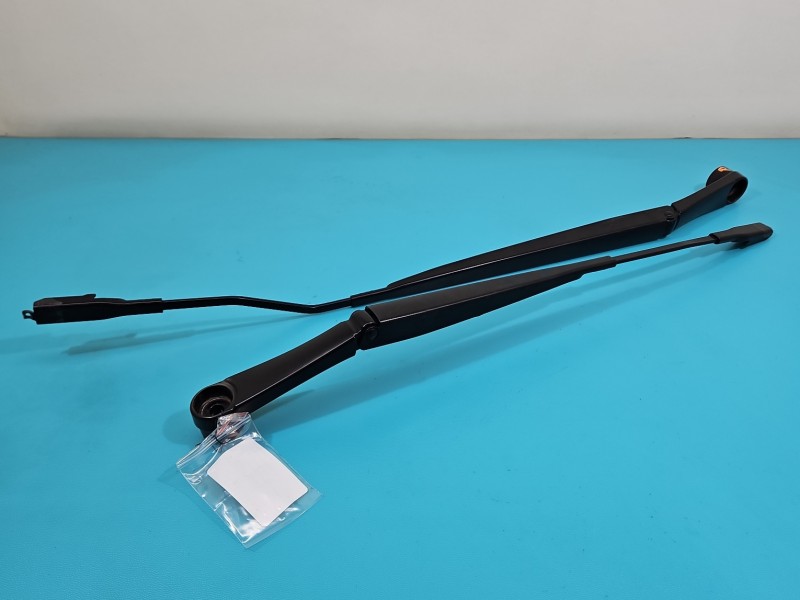 Ramie wycieraczki przód komplet lewe prawe i20 III 2020- 98310-Q0000, 98320-Q0000