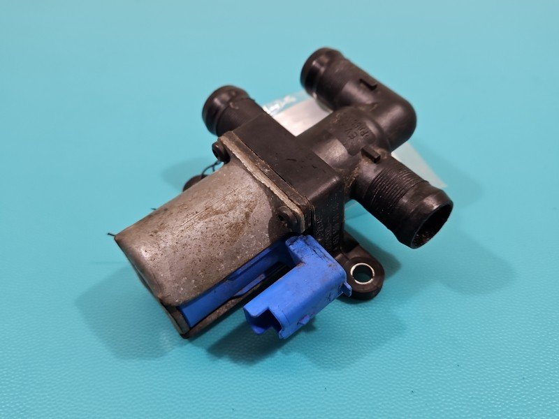 Zawór nagrzewnicy 212301538R Renault Twingo III 14-24 0.0 E-Tech Electric Zawór nagrzewnicy 212301538R Renault Twingo III 14-24 0.0 E-Tech Electric