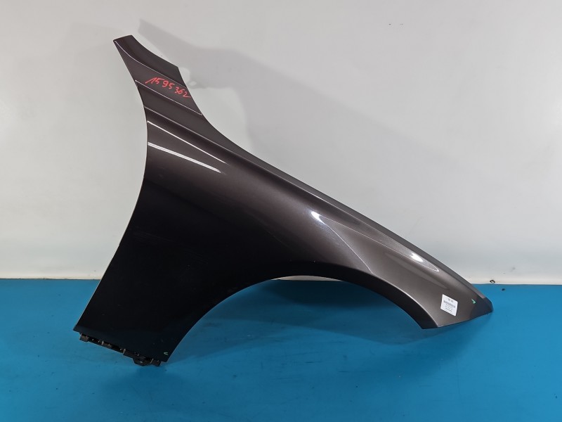Błotnik przód prawy bmw F30 A17