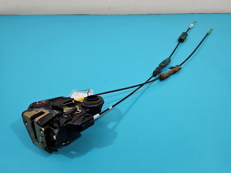 Zamek tył lewy Toyota Camry VI XV30 01- 4 pin