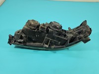 Reflektor prawy lampa przód Volvo V70 II EUROPA