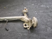 Tylna belka oś tył Ford Fiesta Mk6 1.3 8V