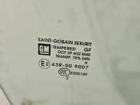 Szyba drzwi przód prawa Opel Corsa E HB