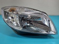 Reflektor prawy lampa przód Skoda Fabia II EUROPA
