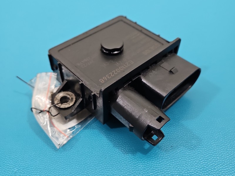 Przekaźnik świec żarowych BMW X6 E71 E2110022368