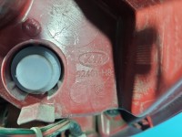 Lampa tył lewa Producent części: KIA, Z BŁOTNIKA 20-23 Kia Rio IV 16-23 HB