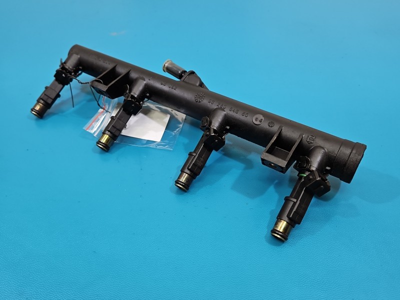 Wtryskiwacz benzyna 01F005A, 9628084680 Citroen Xsara Picasso 1.8 16V 116KM