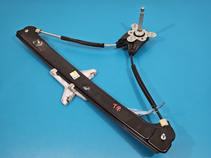 Podnośnik tył prawy SZYBY WINDA Skoda Scala 2019- HB