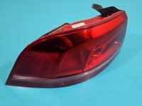Lampa tył lewa Volkswagen, W BŁOTNIK KOMBI Z LISTWĄ ŻARÓWKOWĄ Vw Passat B7 kombi