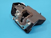 Zamek przód prawy 805022447R Dacia Duster III 24- EUROPA Producent części: Dacia, 2pin