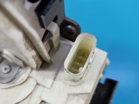 Zamek przód lewy Mercedes W204 EUROPA 4pin A0997200135