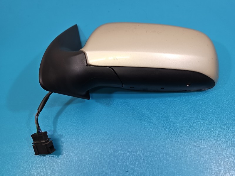 Lusterko lewe Skoda Fabia I 9201 malowana, elektryczny, 5pin .zabarwienia na szkle. Rysy europa