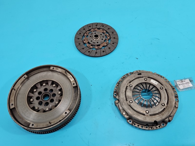 Dwumasa Koło dwumasowe Opel Astra V K 55498479 1.5 cdti