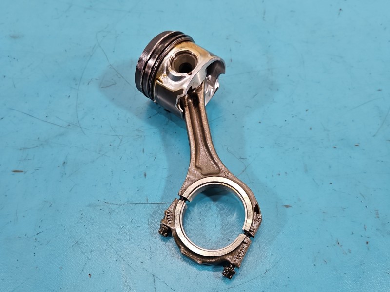 Tłok Audi A4 B7 3.0 tdi BKN 204KM