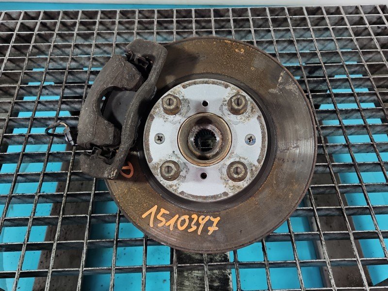 Zwrotnica lewa piasta przód 1.3 16V (M13A) Suzuki Swift Mk6