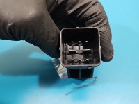 Przekaźnik świec żarowych Citroen C4 Cactus 14-20 9802424080