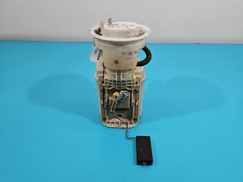 pompka Pompa paliwa Audi A3 8L 1.6 sr (AVU) 1J0919051D Producent części: Audi, Benzyna, Europejska pompka Pompa paliwa Audi A3 8L 1.6 sr (AVU) 1J0919051D Producent części: Audi, Benzyna, Europejska