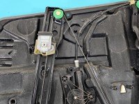 Podnośnik przód lewy Mercedes W246 A2469065100, 920816-106LH 5d HB
