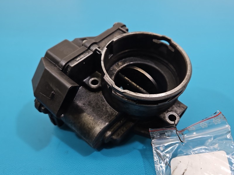 Przepustnica Vw Passat B6 03G128063A 2.0 tdi