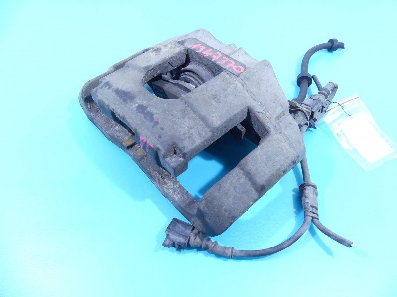 Zacisk przód prawy Audi A6 C6 3.0 V6 TFSI