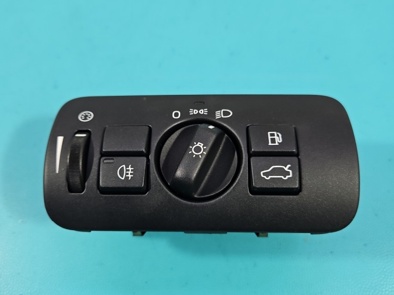 Przełącznik włącznik świateł Volvo XC60 I 08- 30739412