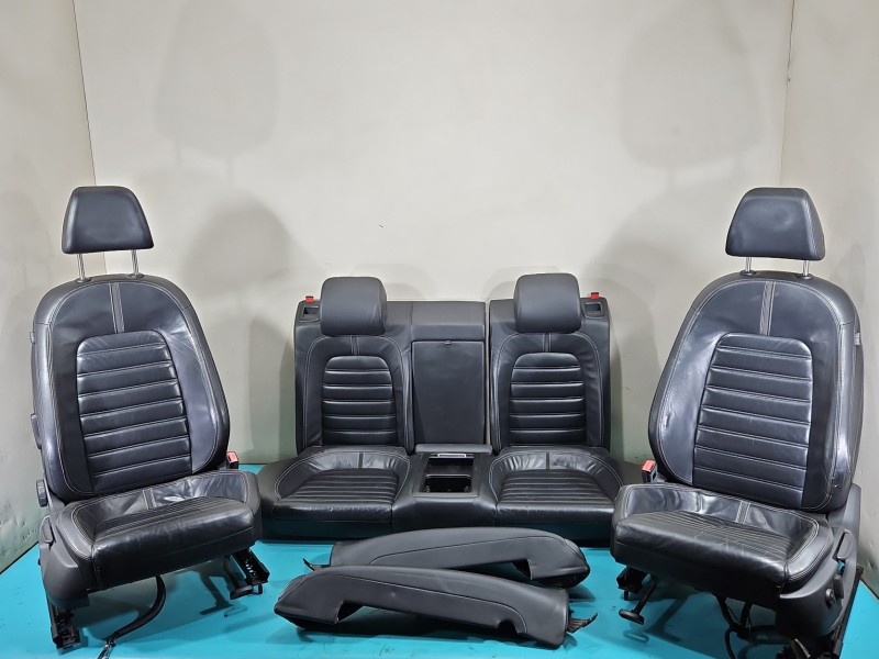 Fotele komplet kanapa Vw Passat CC