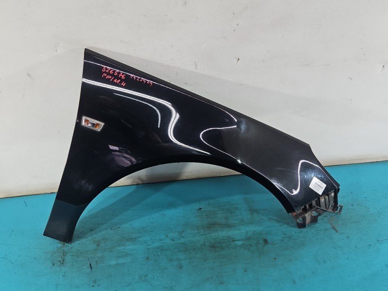 Błotnik przód prawy Opel Insignia A Z22c