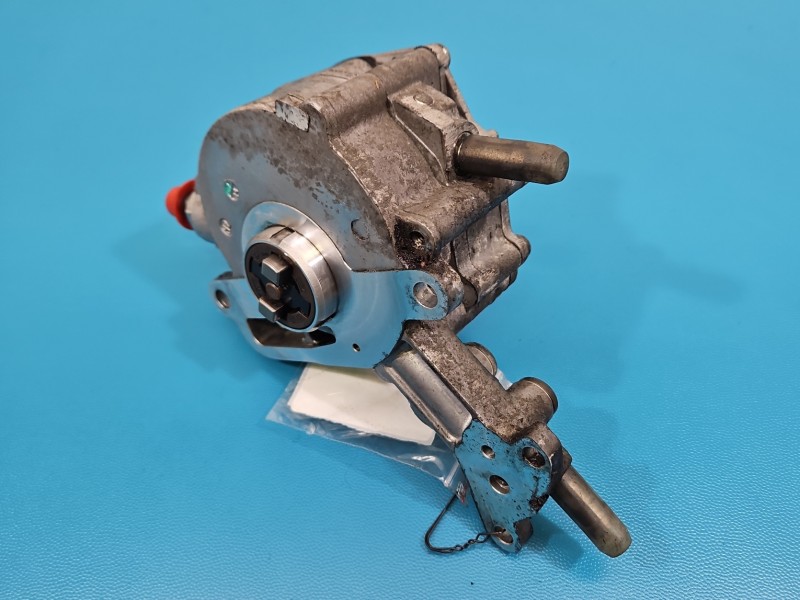 Pompa vacum Vw Passat B6 038145209Q 1.9 tdi