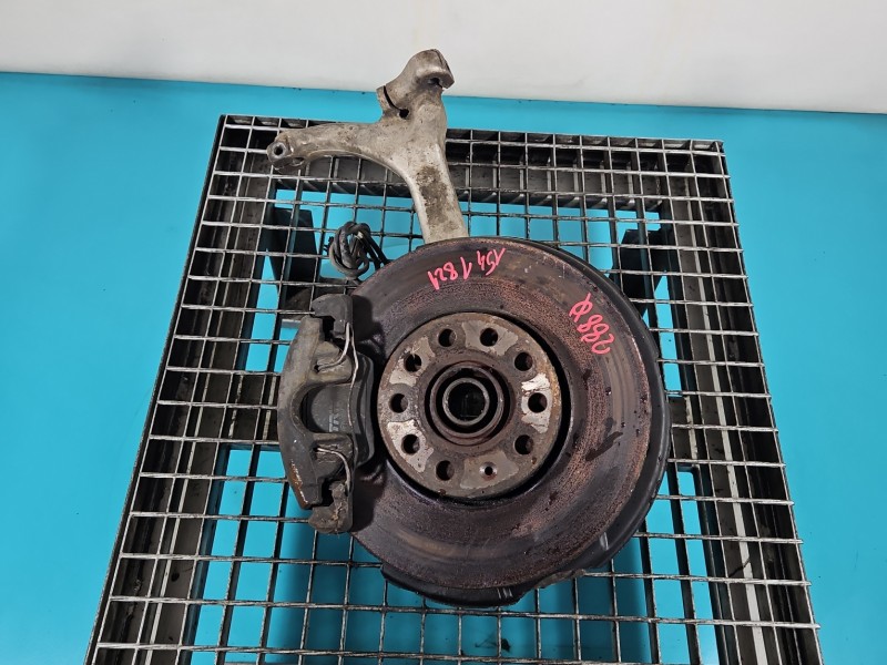 Zwrotnica prawa piasta przód 2.0 20v Audi A4 B6