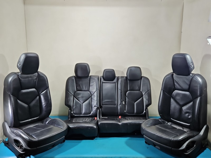 Fotele komplet kanapa Porsche Cayenne II