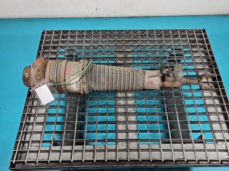 Amortyzator przód prawy przedni Audi A6 C6